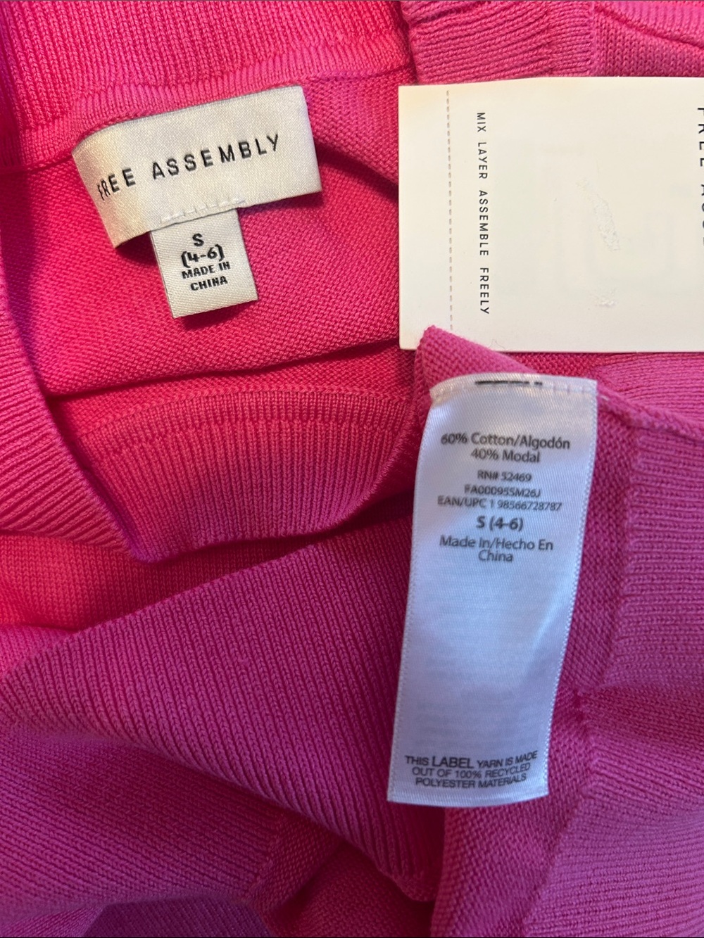 Free Assembly Graphic Sweater Shell - Picture 5 of 6